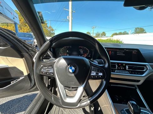 Used 2019 BMW 330i xDrive Sedan w/ Premium Package image 17