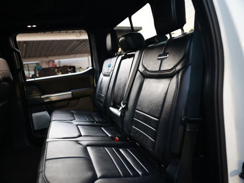 Used 2025 Ford F450 Platinum w/ FX4 Off-Road Package AWD/4WD image 38