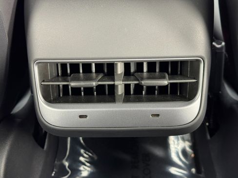 Used 2021 Tesla Model 3 Standard Range Plus image 34