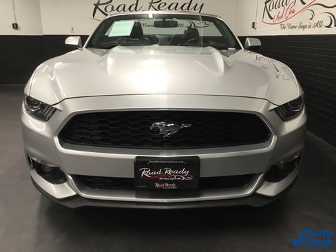 Used 2016 Ford Mustang Premium image 4
