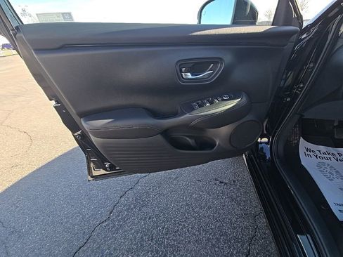 Certified 2026 Honda HR-V EX-L image 12