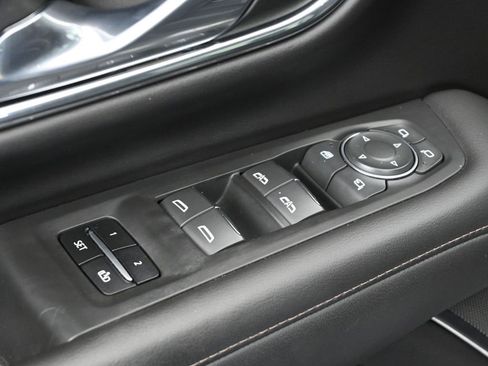 Used 2023 Chevrolet Tahoe High Country image 9