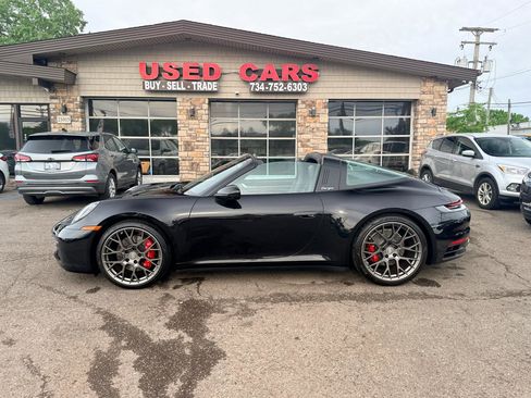 Used 2021 Porsche 911 Targa 4S w/ Premium Package AWD/4WD image 31