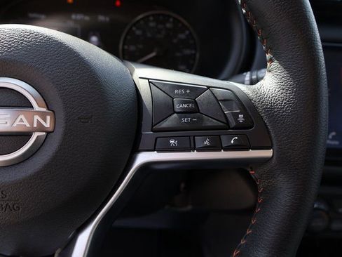 Used 2022 Nissan Kicks SR w/ Premium Package image 39