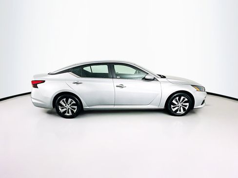 Used 2022 Nissan Altima 2.5 S FWD image 10