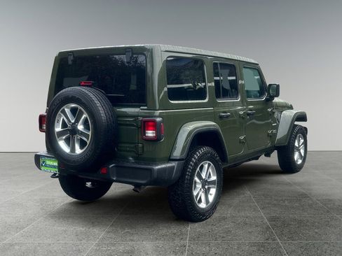 Used 2023 Jeep Wrangler Sahara image 7