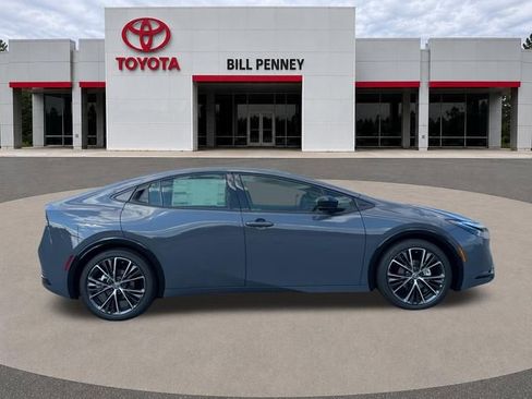 New 2026 Toyota Prius XLE FWD image 6