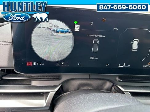 Used 2025 Kia Carnival SX w/ SX Dark Edition Package FWD image 36