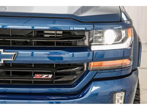 Used 2018 Chevrolet Silverado 1500 LT w/ All Star Edition AWD/4WD image 27