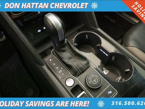 Used 2022 Volkswagen Atlas SEL Premium image 12