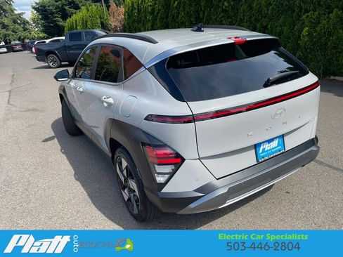 Used 2024 Hyundai Kona Limited FWD image 7