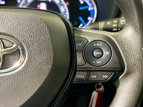 Used 2023 Toyota RAV4 LE image 18