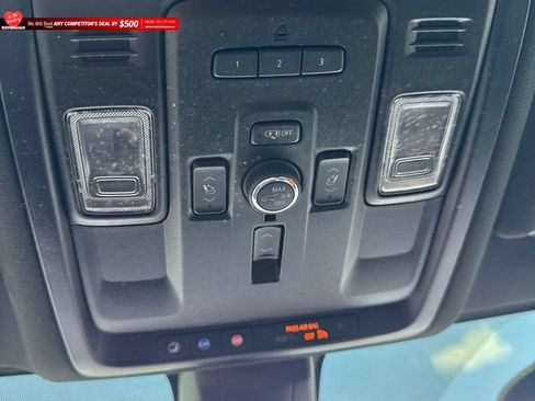 Used 2022 GMC Yukon Denali AWD/4WD image 34