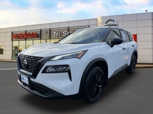 Certified 2021 Nissan Rogue S image 2