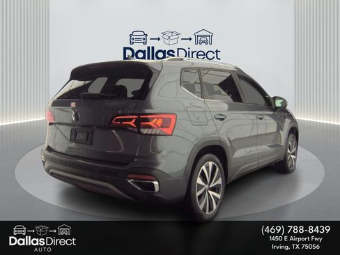 Used 2024 Volkswagen Taos SE image 6