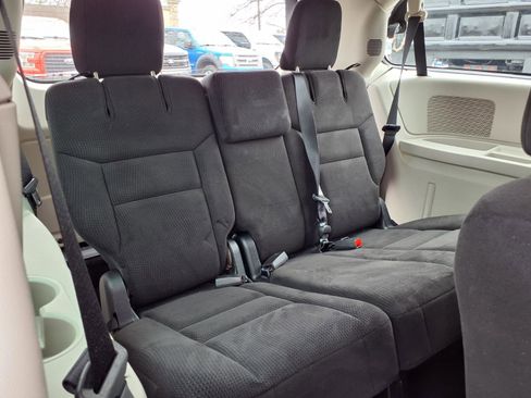 Used 2014 Dodge Grand Caravan American Value Package image 6