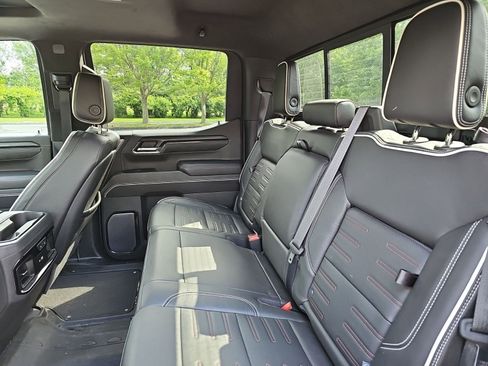 Used 2022 GMC Sierra 1500 AT4X AWD/4WD image 18