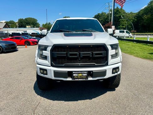 Used 2017 Ford F150 Lariat w/ Equipment Group 502A Luxury AWD/4WD image 2