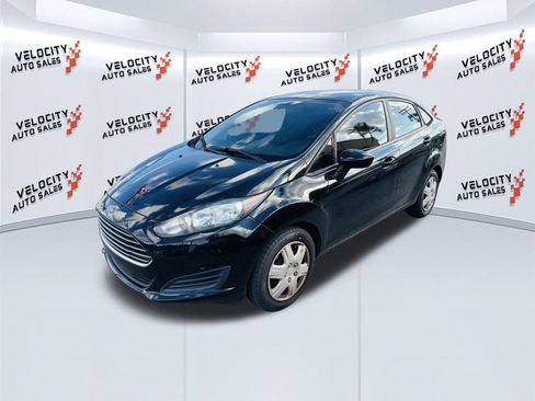 Used 2019 Ford Fiesta S image 7