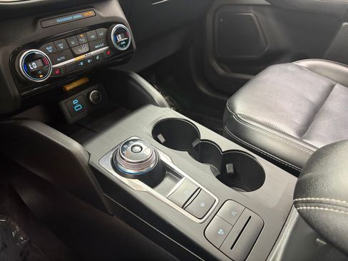 Used 2021 Ford Escape SEL image 22