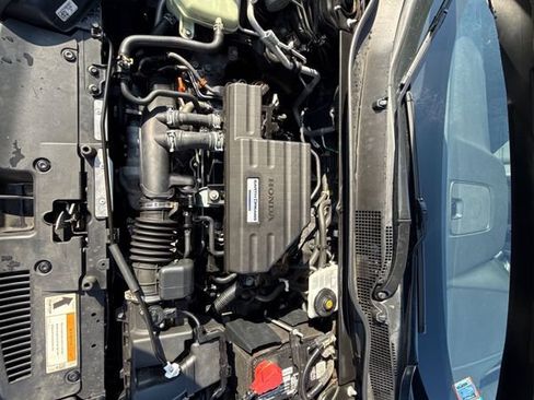 Used 2017 Honda CR-V Touring image 29