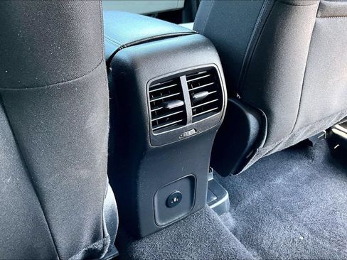 Certified 2024 Ford Escape Active w/ Cold Weather Package FWD image 33