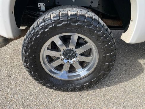 Used 2016 Ford F250 Platinum w/ FX4 Off-Road Package image 31