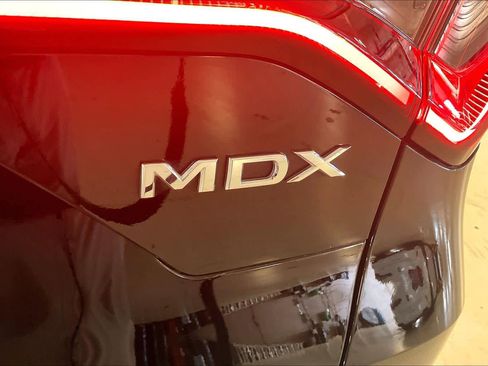 Used 2025 Acura MDX FWD w/ Technology Package image 9
