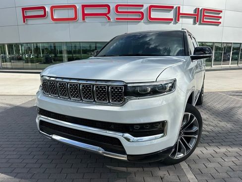 Used 2023 Jeep Grand Wagoneer Series III AWD/4WD image 1