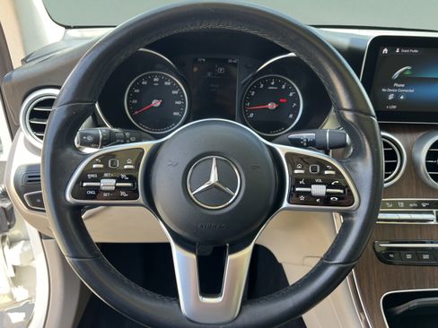 Used 2022 Mercedes-Benz GLC 300 image 10