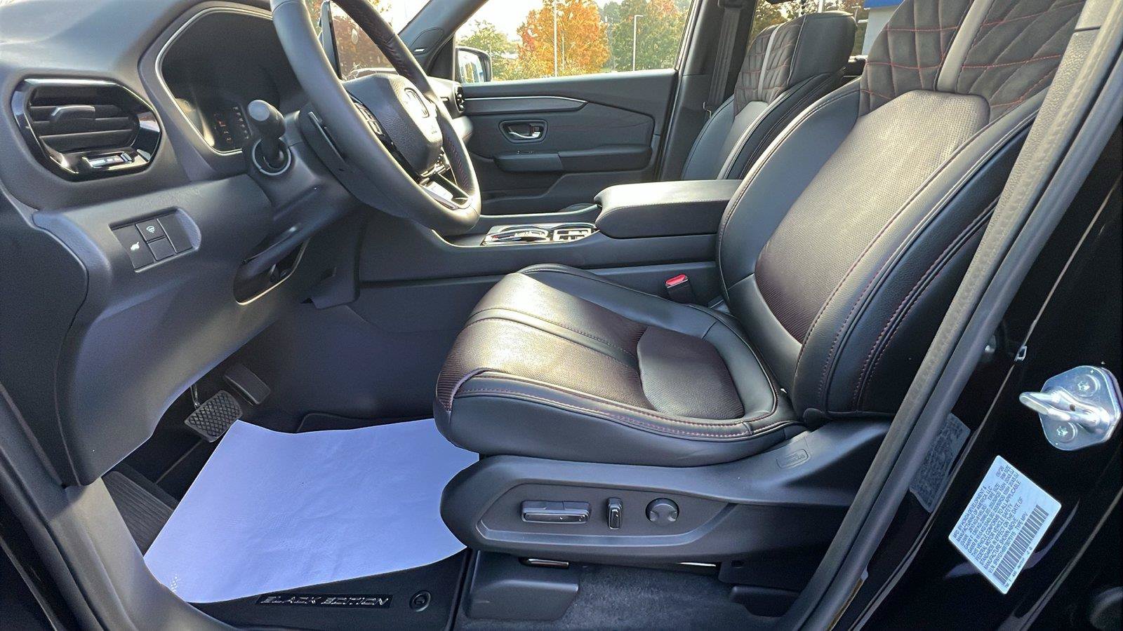 New 2026 Honda Pilot Black Edition image 25