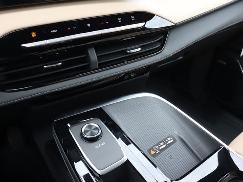 New 2026 Buick Enclave Preferred w/ Power Package image 13