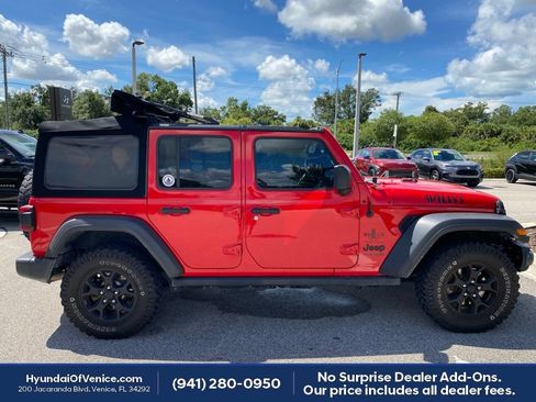Used 2021 Jeep Wrangler Unlimited Sport AWD/4WD image 25