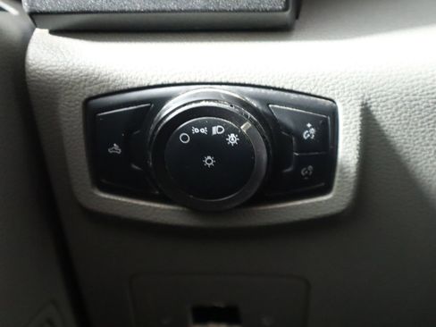 Used 2018 Ford F250 XL w/ Power Equipment Group image 30