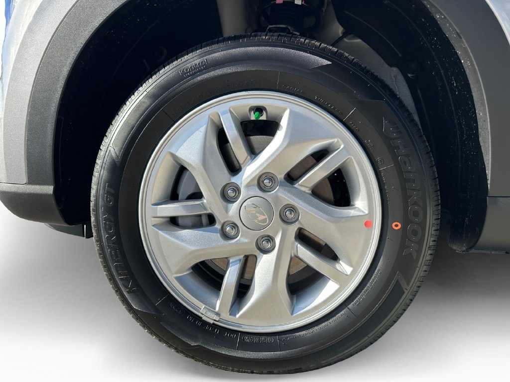 New 2026 Hyundai Venue SE FWD image 9