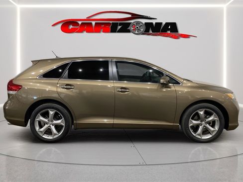 Used 2013 Toyota Venza LE image 1