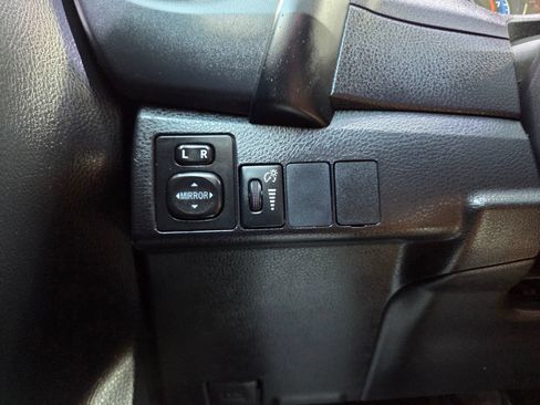 Used 2019 Toyota Corolla SE FWD image 41