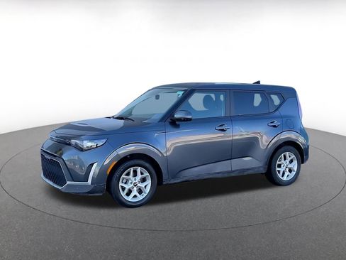 Used 2025 Kia Soul LX w/ LX Technology Package image 8