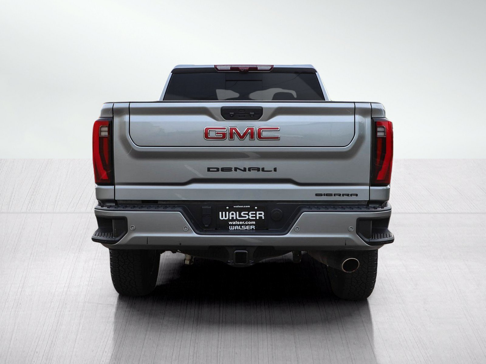 Used 2024 GMC Sierra 2500 Denali w/ Denali Reserve Package AWD/4WD image 4