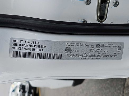 Used 2023 Jeep Cherokee Altitude Lux image 28