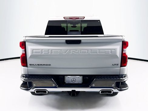 Used 2021 Chevrolet Silverado 1500 LTZ w/ LTZ Premium Package AWD/4WD image 6