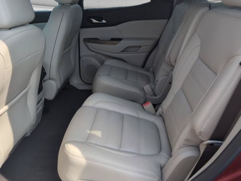 Used 2019 GMC Acadia Denali w/ Technology Package AWD/4WD image 31
