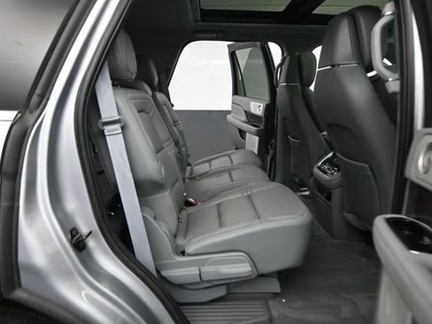 Used 2020 Lincoln Navigator Reserve w/ Luxury Package AWD/4WD image 27