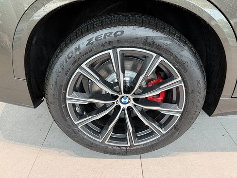 New 2026 BMW X5 xDrive50e w/ M Sport Package AWD/4WD image 7