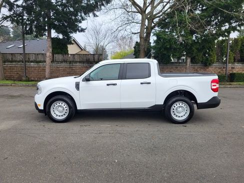 Certified 2024 Ford Maverick XL image 2