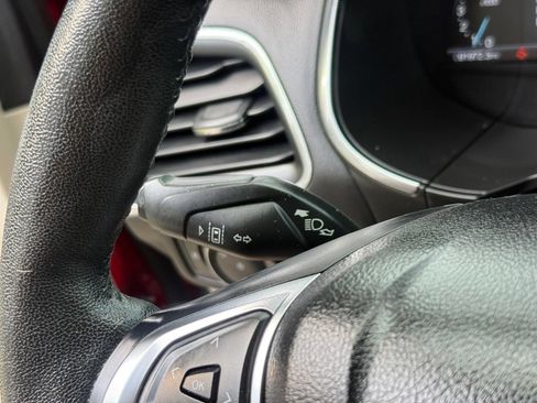 Used 2020 Ford Edge Titanium FWD image 40