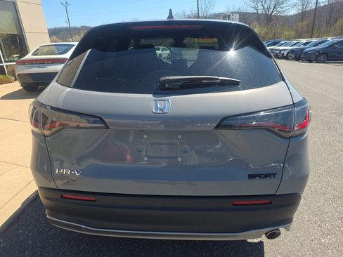 Used 2024 Honda HR-V Sport image 6