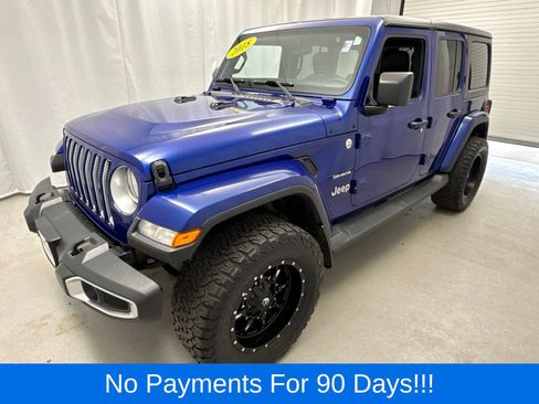 Used 2018 Jeep Wrangler Unlimited Sahara w/ Cold Weather Group AWD/4WD image 6