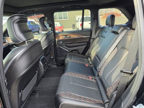 Used 2022 Jeep Grand Cherokee Summit w/ Advanced Protech Group IV image 16