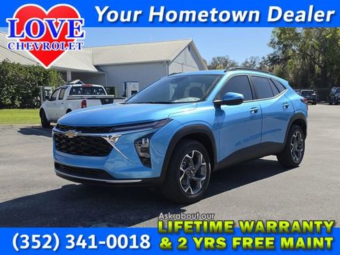 New 2026 Chevrolet Trax LT w/ Sunroof Package FWD image 1